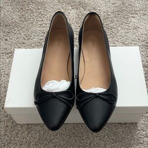 Quince Italian Leather Pointed Bow Flat-Black